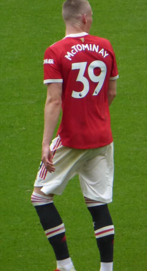 麦克托米奈续约那不勒斯:「队长」条款背后,一个晚熟者的归宿